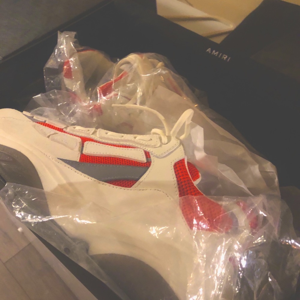 AMIRI BONE RUNNER STYLE #: MFS001 642 COLOR: RED/WHITE SIZE:45(11-12)